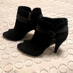 Vince Camuto Peep Toe Bootie 6.5